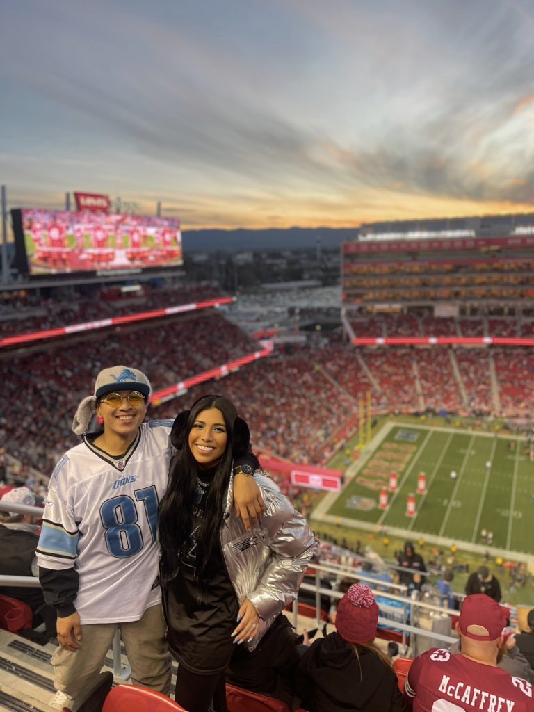 sariahlh's tweet photo. We missed our 5am flight. We drove to Denver to catch the next available flight to San Jose. My husband is a lifer fan, I married into it. Definitely worth the lack of sleep and 17hr drive. #4thdown
1st NFL experience for us, definitely not our last @Lions #DetroitLions #AllGrit https://t.co/vsLHJucUG6