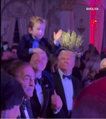 MAH7382's tweet photo. @teslaownersSV U.S. needs to step up personal protection for President Trump and Elon Musk !  RIGHT NOW ! https://t.co/m5sjSrkuAE