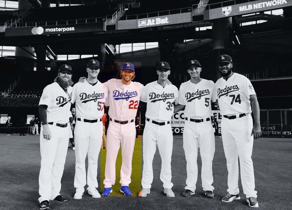 Dodgersdryphone's tweet image. And then there was 1 😔