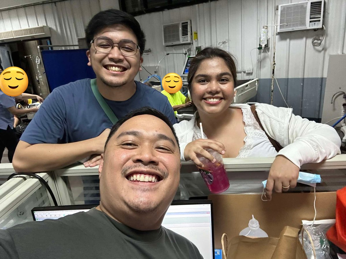 AdikTristan's tweet photo. Chance encounters with familiar faces back at home. https://t.co/FGikMxVfs8
