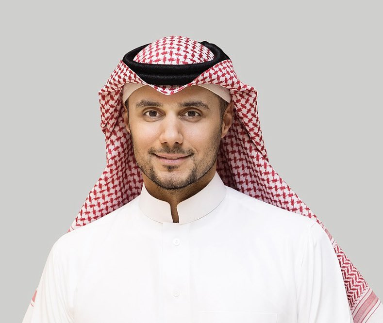 ineenaa_'s tweet photo. @Alwaleed_Talal نسخة ابوها https://t.co/tJhCcaUQTe