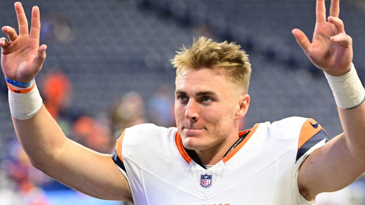 UpdatesFFL's tweet photo. BREAKING: To begin the FFL12 offseason the Rag Tag organization has made a trade for QB Bo Nix and WR Deandre Hopkins. The club hopes to make a push next year and has begun shopping for competitive pieces. This also marks the return of the famous “Nuk Town” WR Hopkins. #FFL12 https://t.co/96AkQIiAiN