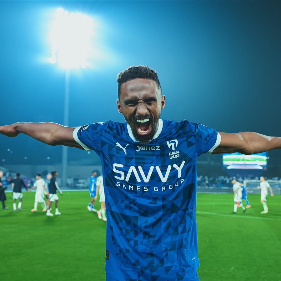 FMALAHLI's tweet photo. 🚨🚨🚨🚨 - الرياضية | 

خيارات الاهلي في خانة المدافع المحلي " نادر الشراري &amp; خليفة الدوسري &amp; مخير الرشيدي ". https://t.co/QVo1amzRbD