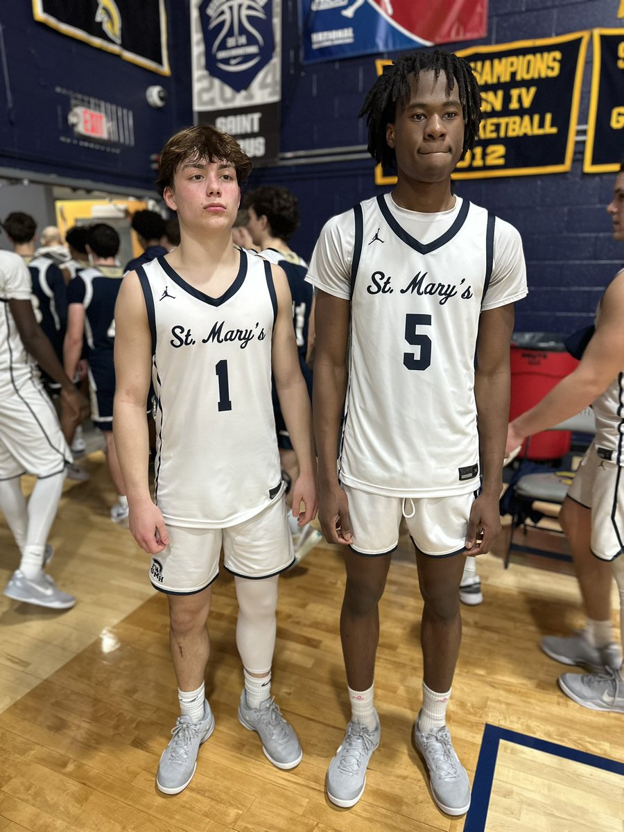 Final <a href="/SMHBoysBball/">David Brown</a> 71 <a href="/goAWathletics/">AWHS Athletics -</a> 59

<a href="/Jakefortier2028/">jake fortier</a> led the way with 22 points, Donel Mutombo Kabongo added 13 points.

John Olinto scored a team high 21 points for Archbishop Williams.

.<a href="/ItemSports/">ItemSports</a> 
.<a href="/GlobeSchools/">Boston Globe Schools</a> 
.<a href="/BostonHeraldHS/">Danny Ventura</a> 
.<a href="/Joey_Barrettt/">Joey Barrett</a> 
.<a href="/AboyounMark/">Mark Aboyoun</a>