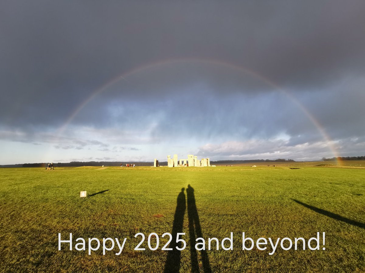 Happy new year! Wishing you many magical serendipitous awesome moments and much love and happiness for you and your families ❤️