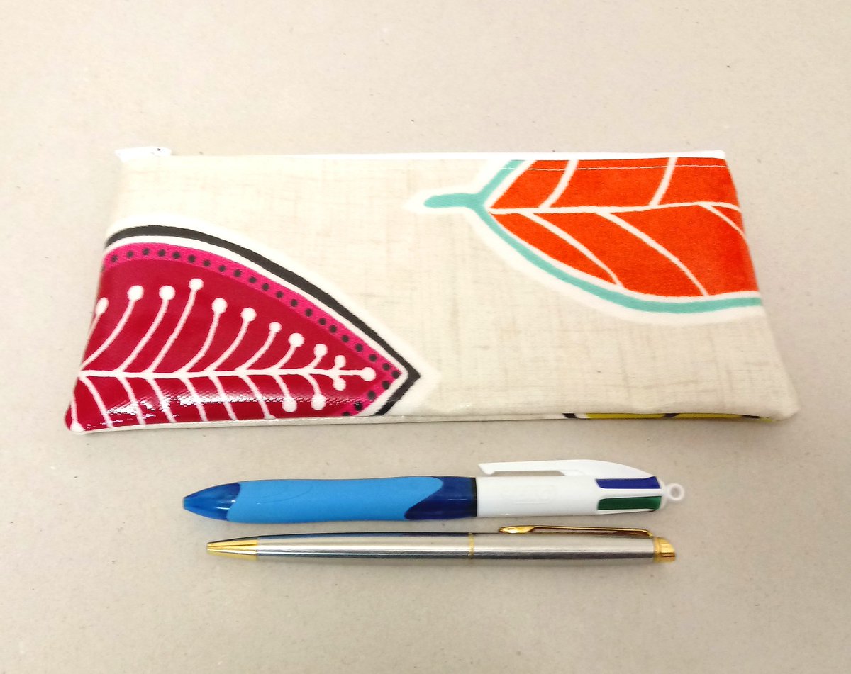 kernowclaire1's tweet photo. SALE 20% off - Pencil case in beige with orange and pink leaves, handmade in oilcloth. Perfect for pens and pencils. #newonfolksy #giftforher #pencilcase #pencilpouch #handmadeintheuk #handmadeincornwall #sale https://t.co/hHUs7epUyu https://t.co/EpEuoVbKy8