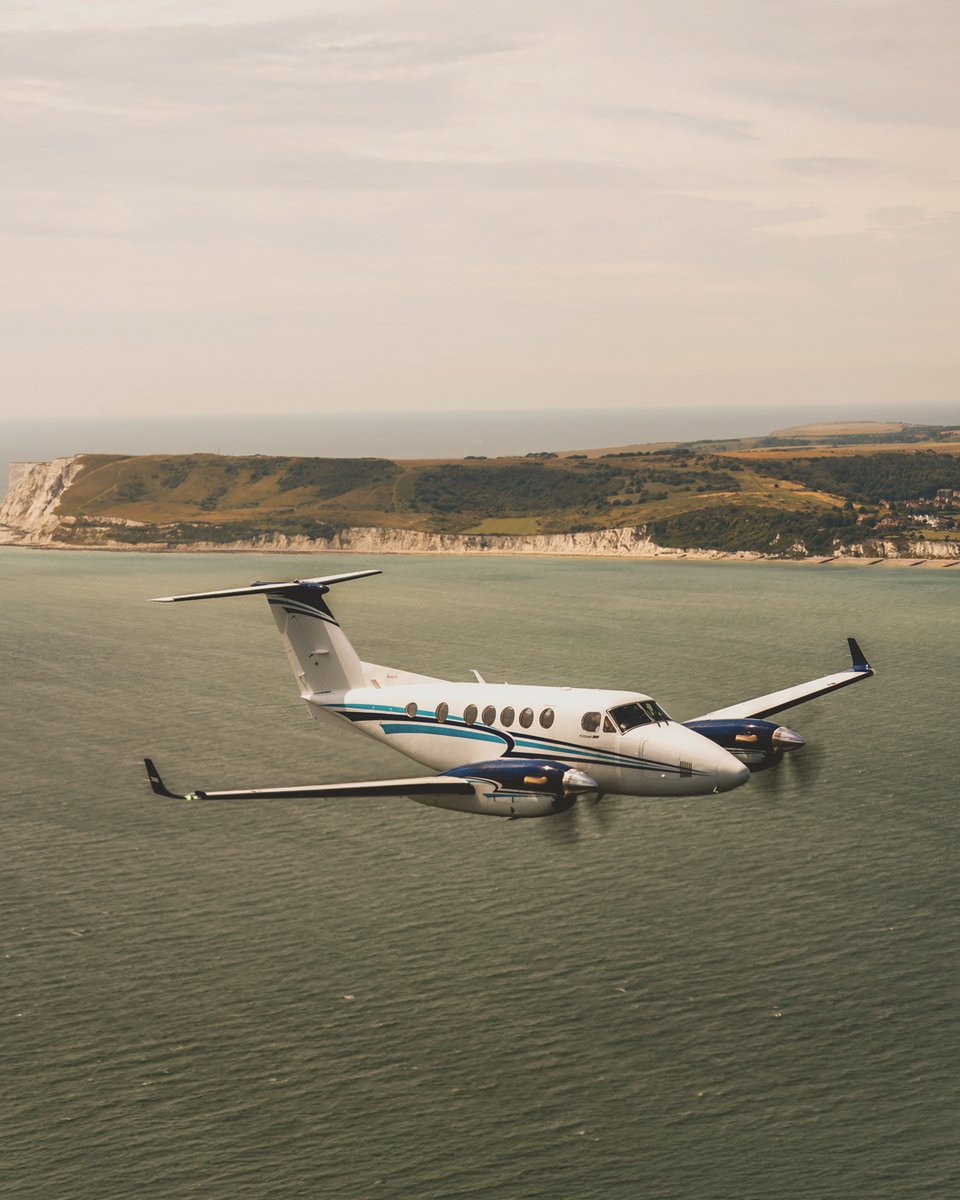 Beechcraft's tweet photo. New year, new adventures 🎉✈️

#FlyBeechcraft #HappyNewYear #beechcraft https://t.co/2yWCwmFviE