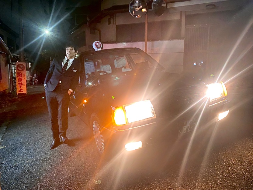 mojohey's tweet photo. 台風クラブ、石塚淳が2024年を振り返る。(@taifuclub) 「いま何をやってるかというのは次号「台風の目」に書くとして、とにかく大好きな京都の街で、ずーっと運転する仕事に就くことができた。バイトも含めた過去の賃労働の中で一番楽しい。三度目の正直であってほしい。」https://t.co/asjYgR2heZ https://t.co/5KoTIZCFbP