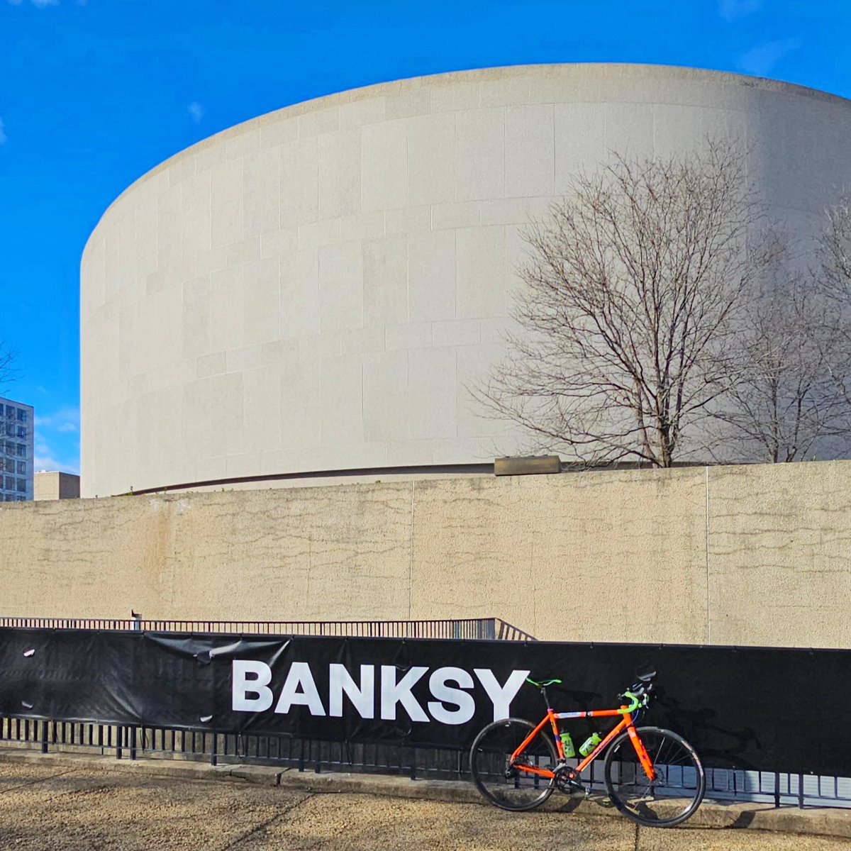 Chris_Roell's tweet photo. I can't think of a better way to spend New Year's Day 2025 than on an Urban Adventure Bicycle Ride with a ride around Southwest, DC that included the National Mall, Buzzard Point &amp; Hains Point! #bikedc #uabicycleride #urbanadventureride #washingtondc #swdc https://t.co/UXsAKAXddL