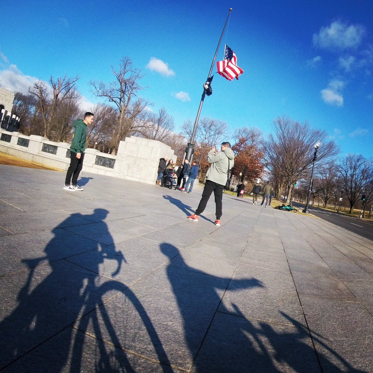 Chris_Roell's tweet photo. I can't think of a better way to spend New Year's Day 2025 than on an Urban Adventure Bicycle Ride with a ride around Southwest, DC that included the National Mall, Buzzard Point &amp; Hains Point! #bikedc #uabicycleride #urbanadventureride #washingtondc #swdc https://t.co/UXsAKAXddL