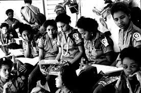 El 1 de enero de 1961.Se inicia en toda Cuba una gigantesca Campaña de alfabetización 
@Seguidores
@CubaViveEnSuHistoria