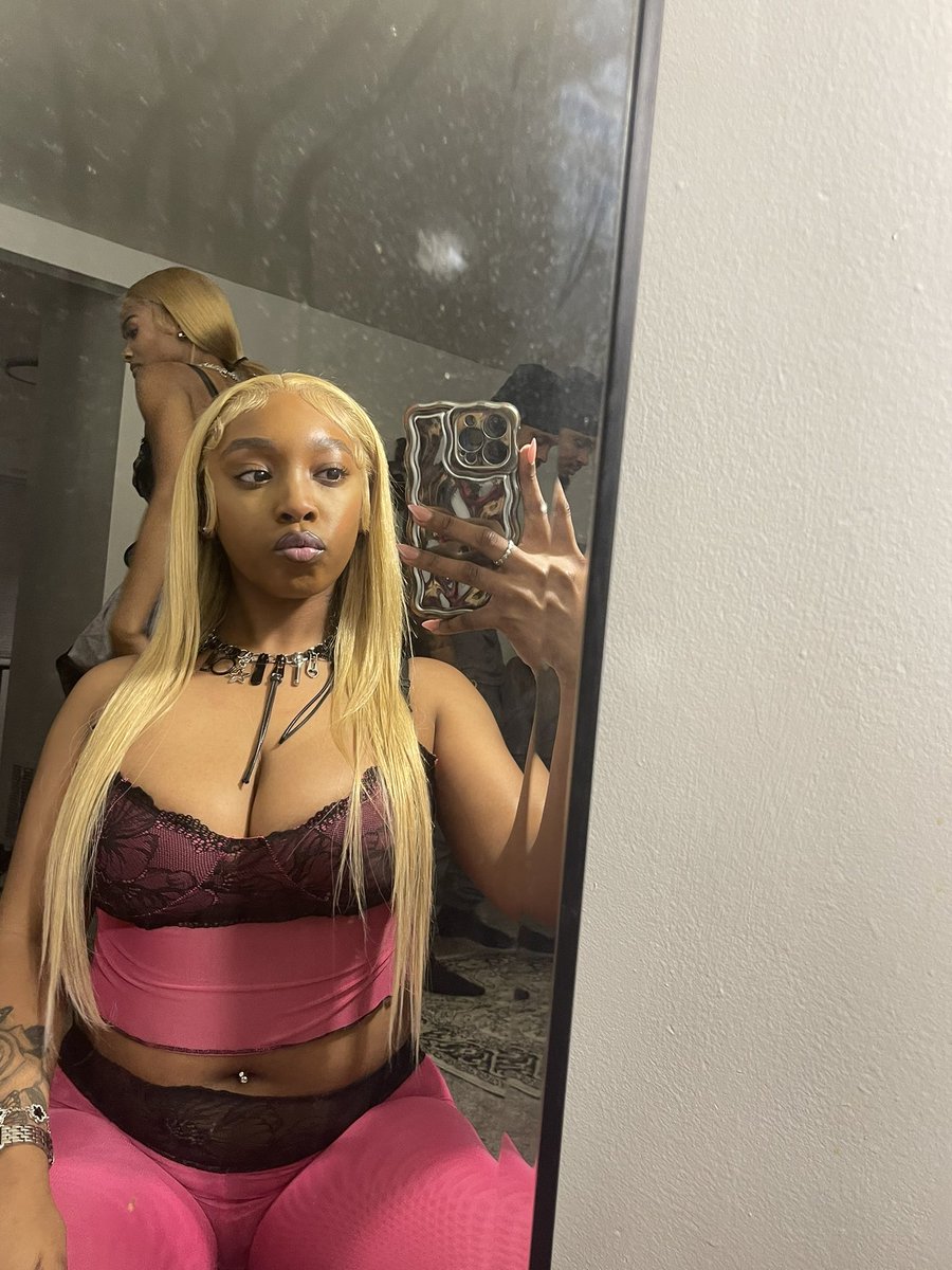 thereaaalliyah's tweet photo. What durk say??😍😍😍 https://t.co/a4fC6UU8Sy