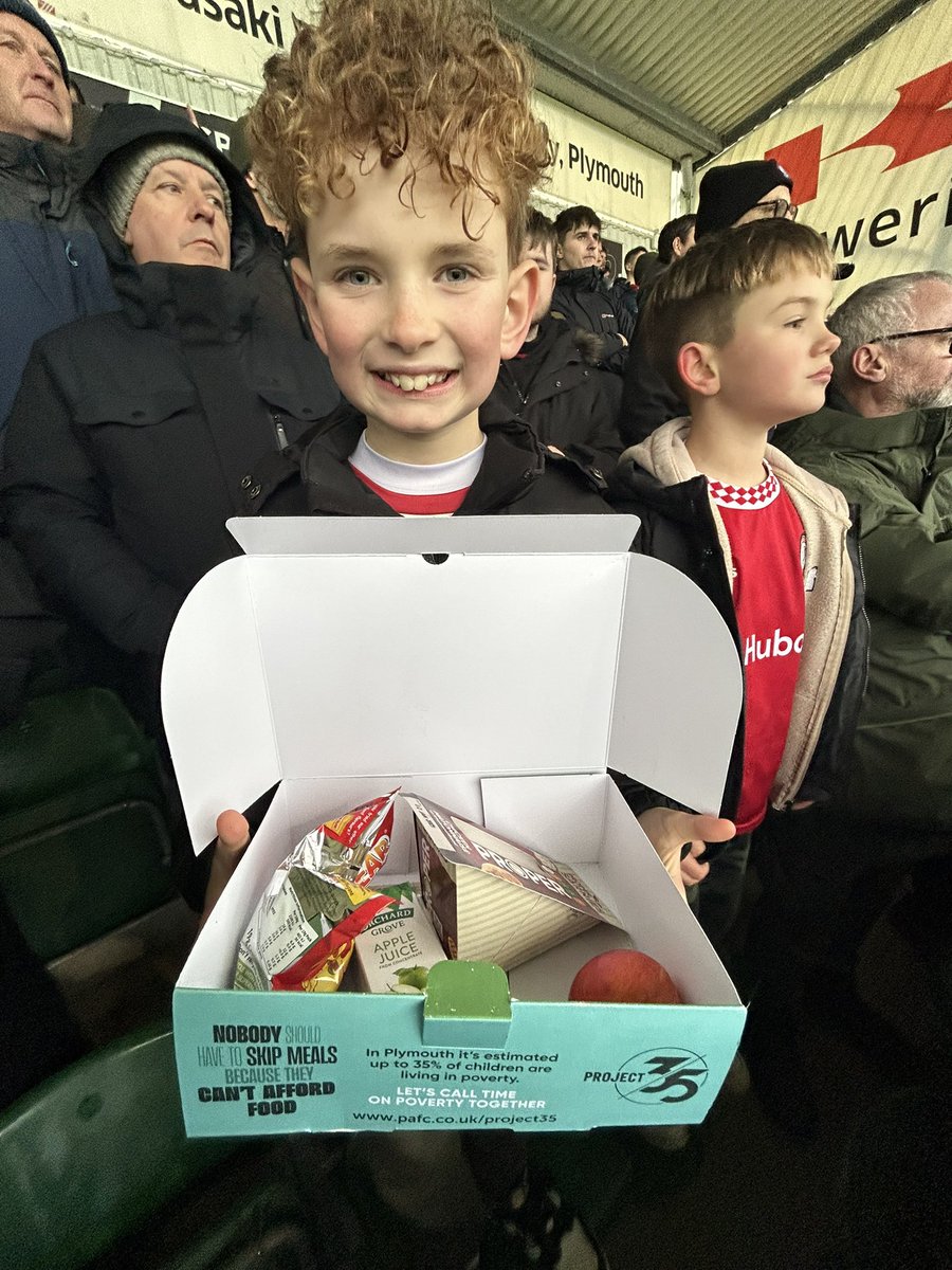 CllrDanielFry's tweet photo. Finally home after a 15 hour day driving a coach to Plymouth. Whilst I was parking my coach, my son went in to @Argyle stadium with my nephew and was given this by the mascot Pilgrim Pete. What a great gesture. Thank you so much! Little gifts like this goes along way. #PAFC https://t.co/qhbD9OaNNz
