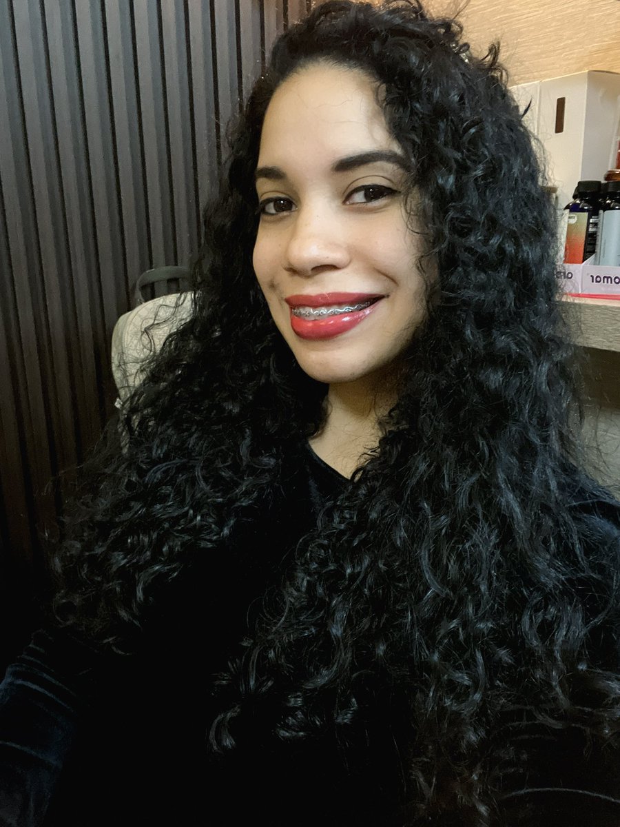 Feliz año nuevo, faltan 16 días para mi cumpleaños 🎂🎉🎉🎉