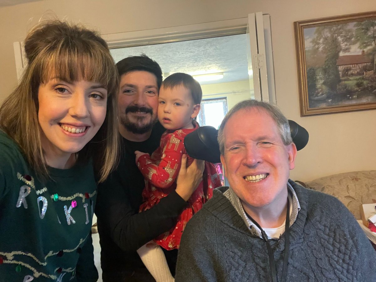 drchrisrobus's tweet image. Happy new year! 

2024 had highs and brutal lows for me and my family. It started having passed my viva and feeling ready for the future, but ended in tragedy and grief after losing my wonderful dad at the beginning of the November. My hope is 2025 will bring us all better days.