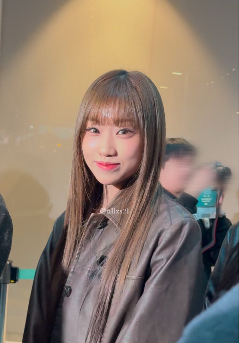 250102 ICN 💕

#이즈나 #izna  #최정은 #CHOIJUNGEUN  #ジョンウン