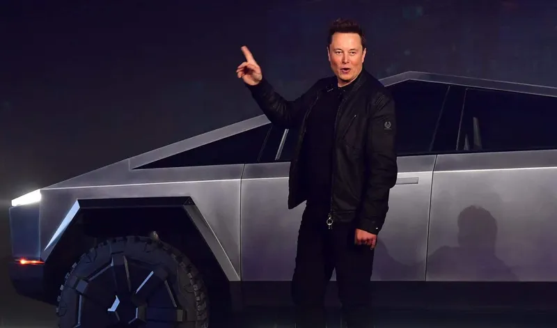 kftunc's tweet photo. 🚨SON DAKİKA: Cybertruck patlaması hakkında Elon Musk'tan açıklama geldi:

Patlamanın çok büyük havai fişeklerden veya kiralanan Cybertruck'un yatağında taşınan bombadan kaynaklandığını ve araçla ilgisi olmadığını doğruladık.

Patlama anında tüm araç telemetrisi pozitifti. https://t.co/961USPqcfv