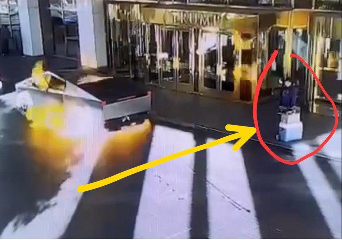 GgP_W7cbYAAmrjF?format=jpg&name=900x900