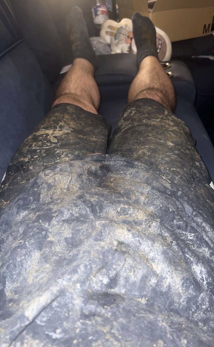 JimFortressguy's tweet photo. @chrislovesbj1 Have multiple complete cum outfits to wear when gooning https://t.co/vbIcKfo698