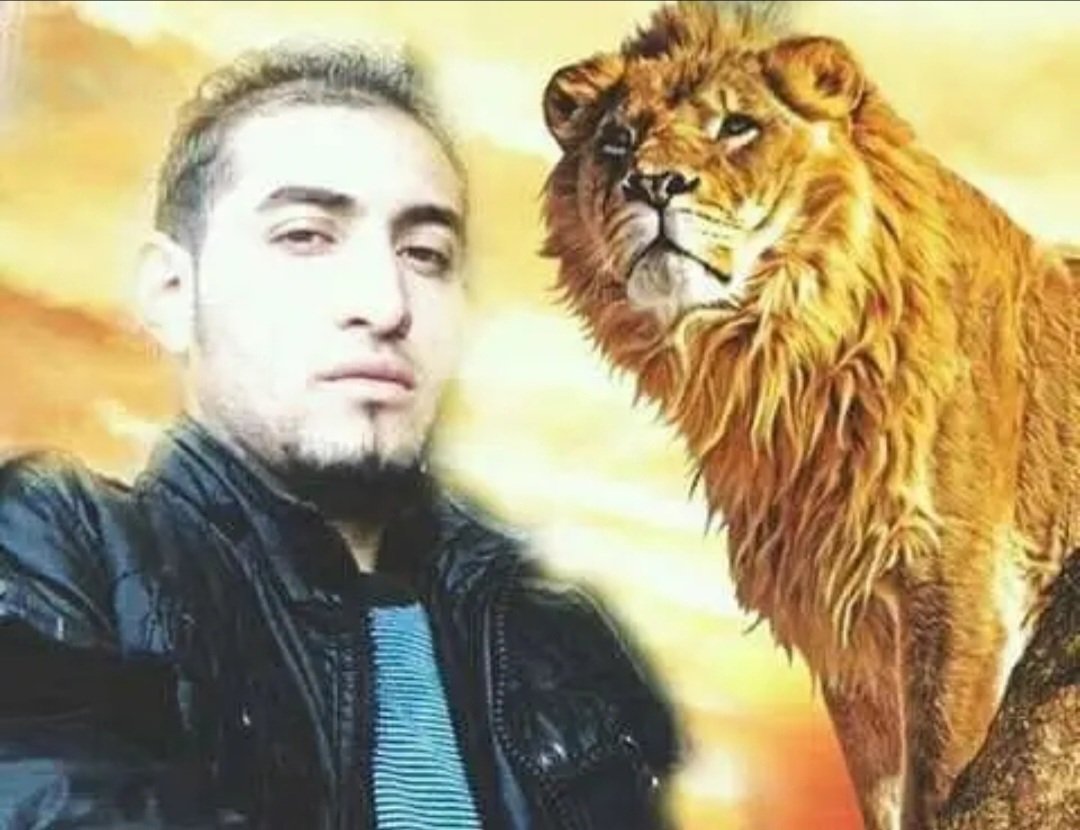 Aream34098206's tweet photo. @Brian_LangatKE Yes, I am from Libya and I lost my only brother in the war and all my friends were martyred in the war and we will never forget and Libya is now destroyed because of him https://t.co/U0UVRj81hg