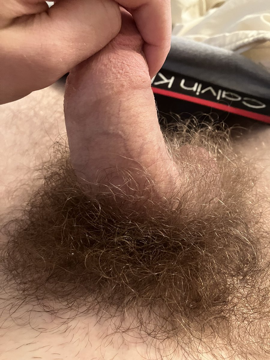 stonerbator2000's tweet photo. My soft hairy penis https://t.co/iJ6X9tgpAy