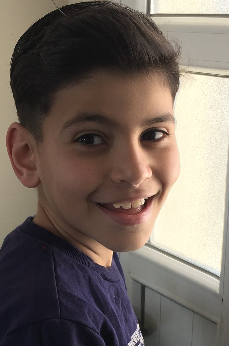 Sapasağlam yolladım ben Atakanımı

Dönüşünde yapacaklarımızı planlayarak 

Şakalaşarak 

6 şubat aldı götürdü
Evladımı
Oğlumu
Geleceğini
Hayallerini…

#AtakanCelalKonuklu
#PamirKonuklu
#isiasortakdavamız