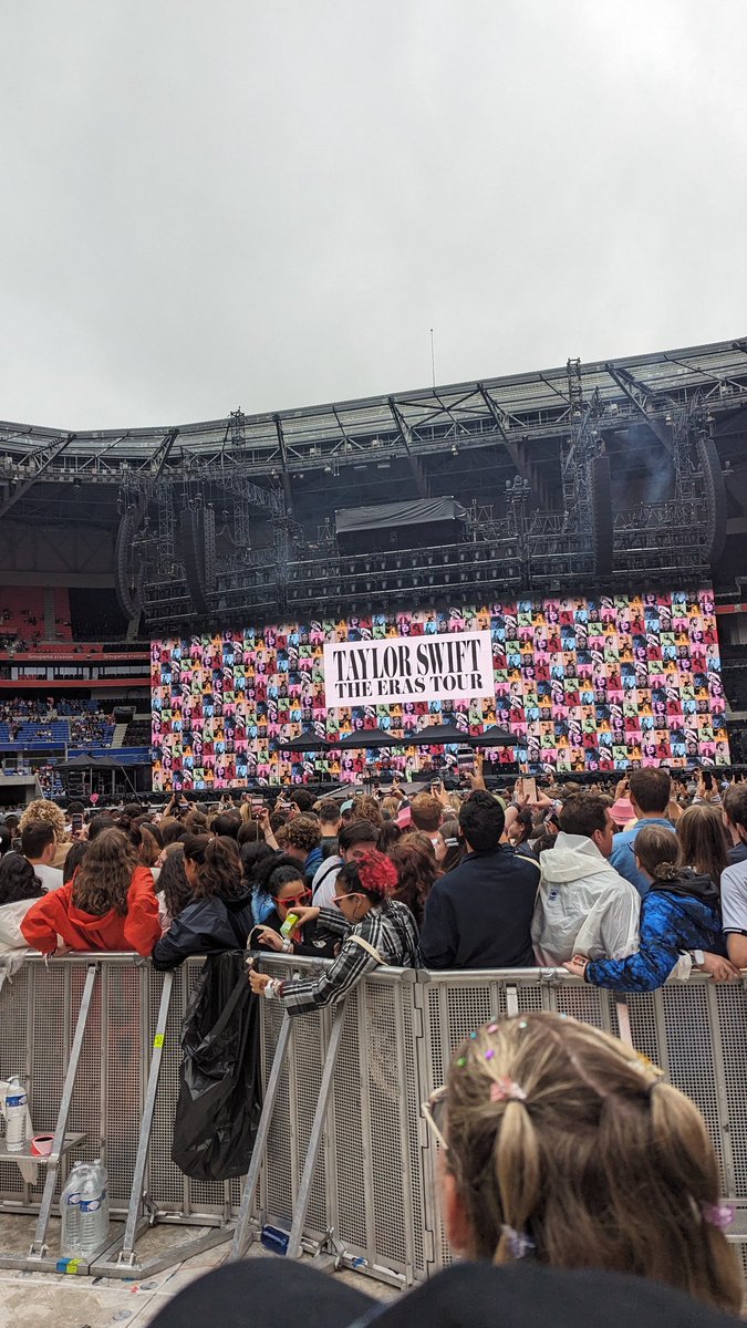 antho._.o (Taylor's Version) tweet media