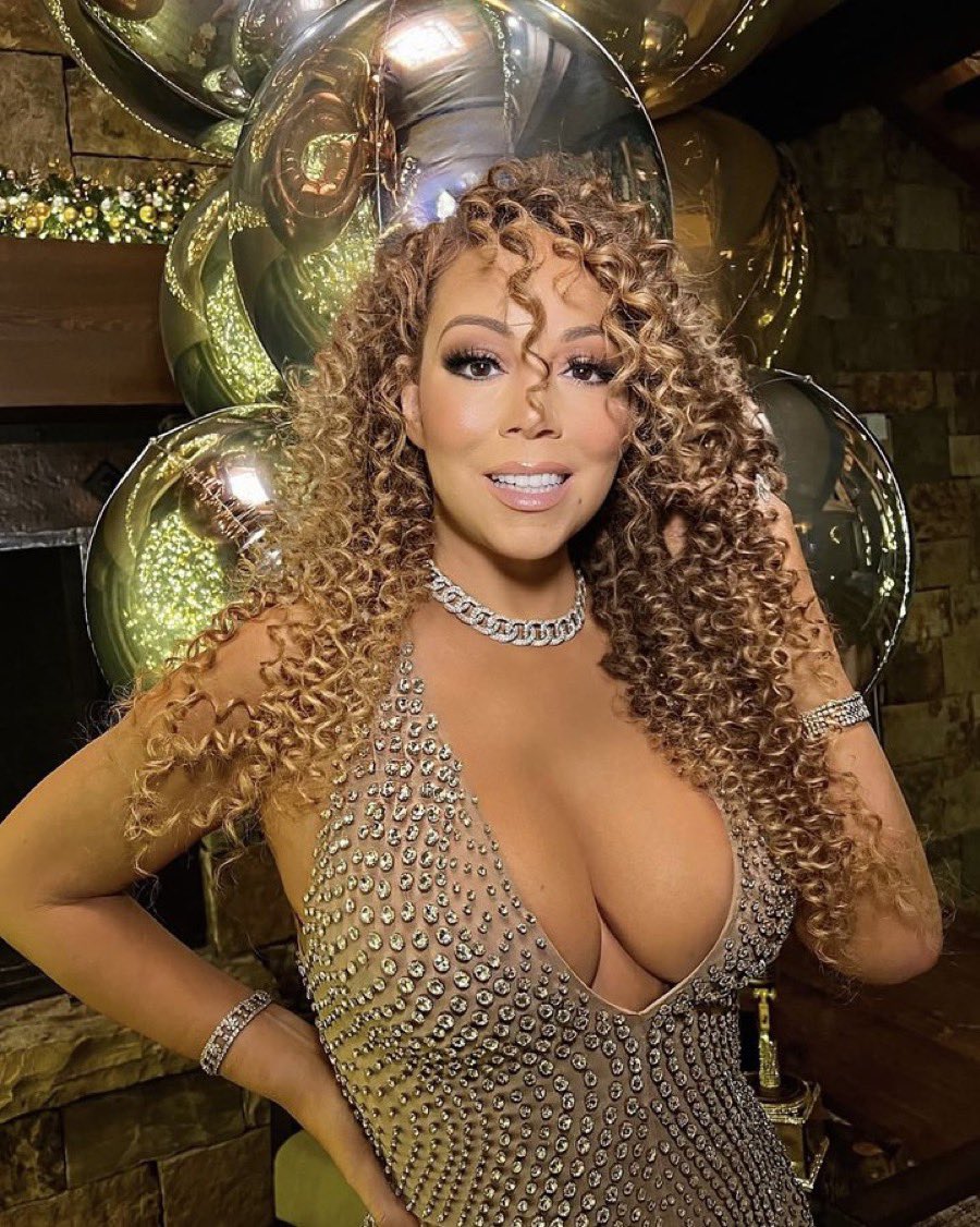 ScooterInSA's tweet image. Can&apos;t wait for what is to come in 2025.  We support you and are always with you @MariahCarey #HappyNewYear #OftenImitatedNeverDuplicated #MariahCarey2025 #QueenOfBillboard
