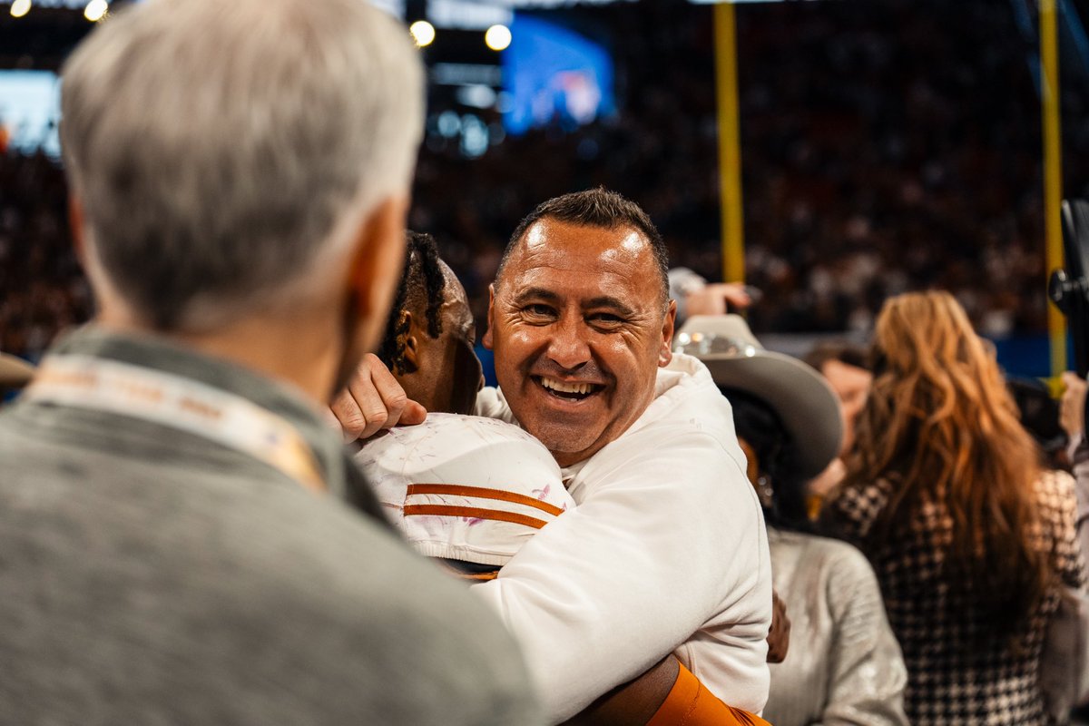 Texas Longhorns tweet media