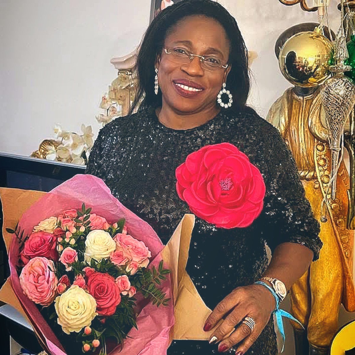 Cher(e)s compatriotes du 🇬🇦 au 🇱🇧,

2024 n'aura pas été une année facile.
Je vous souhaite à tous une belle année nouvelle. 
Que cette année soit porteuse de joie, de paix, de partage et de moments précieux.

Avec mes meilleurs vœux,

SEM <a href="/JeanneNgoleine/">Jeanne Ossouka Ngoleine</a>