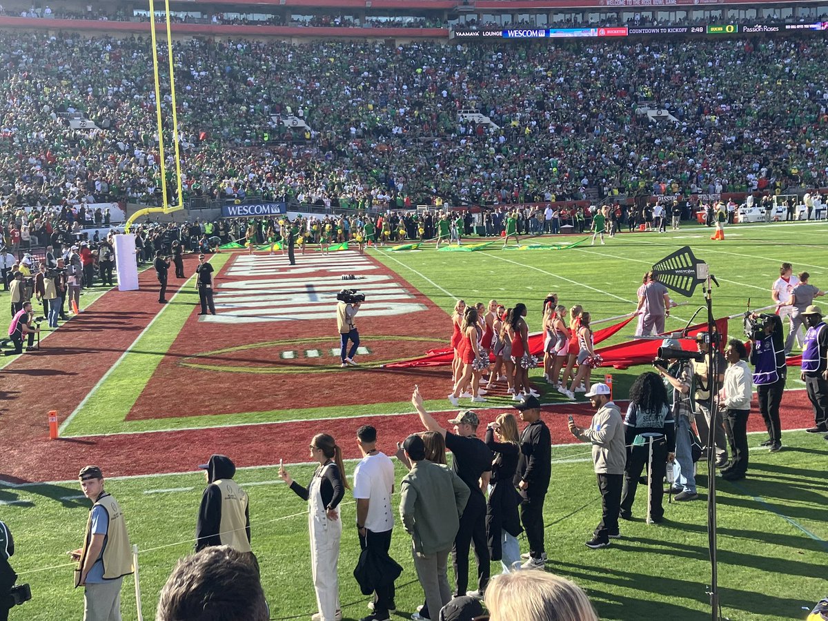 bbmind's tweet image. 34-8 at the half.