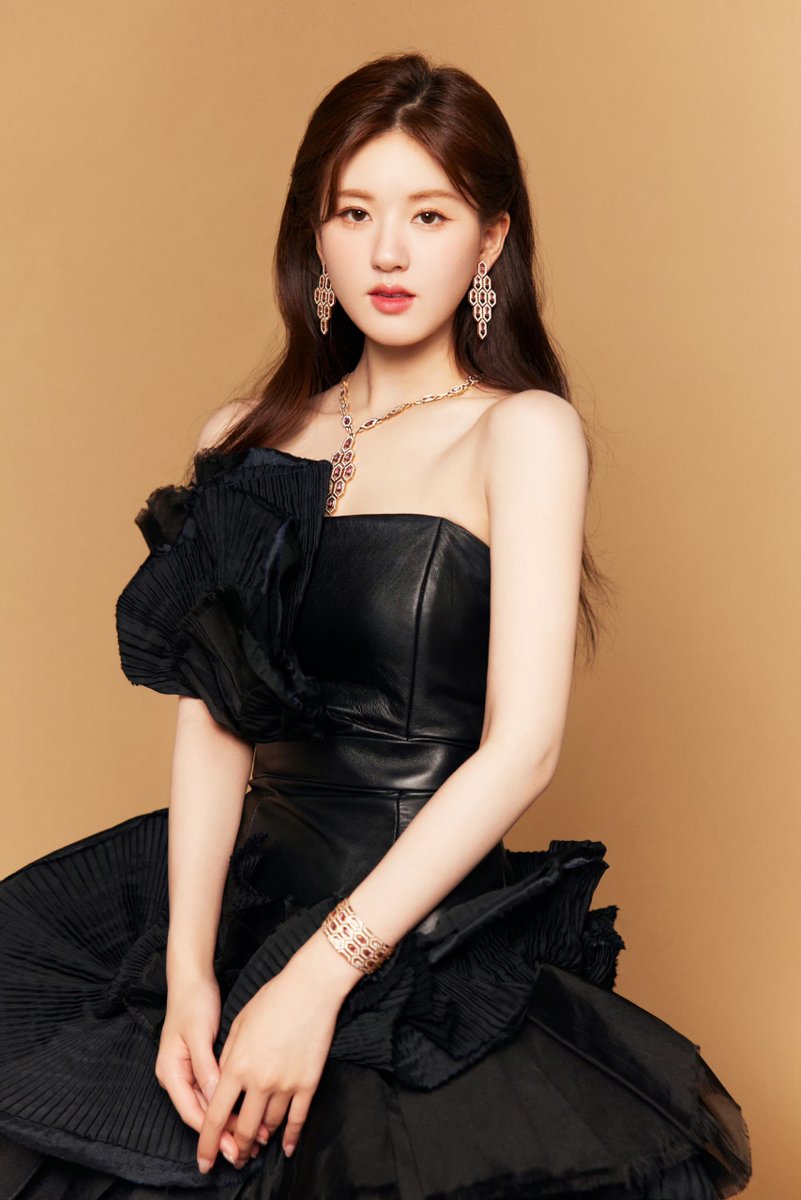 中国女優の #趙露思（チャオ・ルースー） は先日、撮影中に突発性呼吸