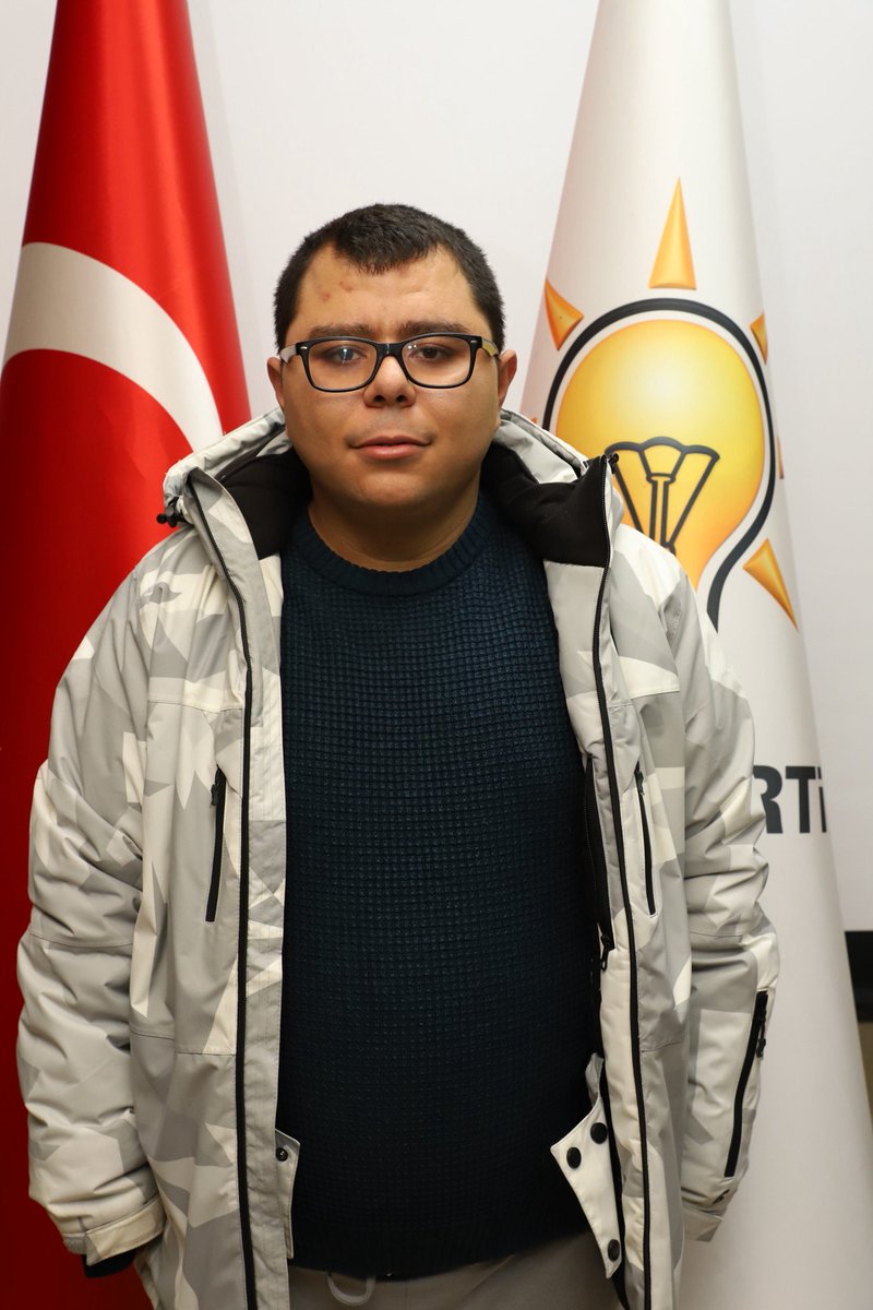 Rizababa0640's tweet photo. Yönetim kurulu üyesi olara Yeni dönemde devam Rabim bizi partimize ve liderimize utandırmasın 

#türkiye #Ankara #keçiören #akgençlik https://t.co/WXbHOS3OaZ