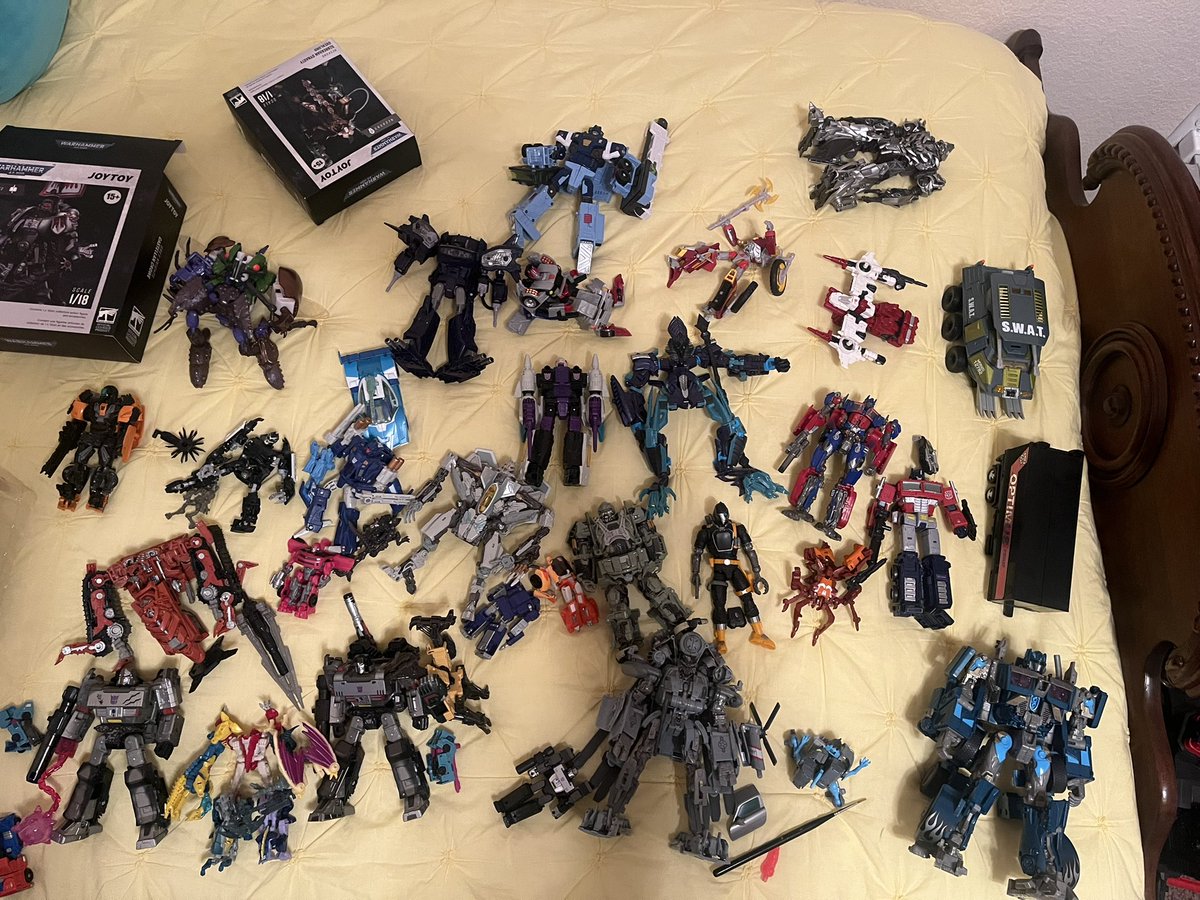 its_johm's tweet photo. sales post!

prices do include shipping, am open to trades and offers! will bundle if you buy multiple! if there’s something in the pic not priced, send me a dm! probably just missed it :) https://t.co/YXv6nZzPE7