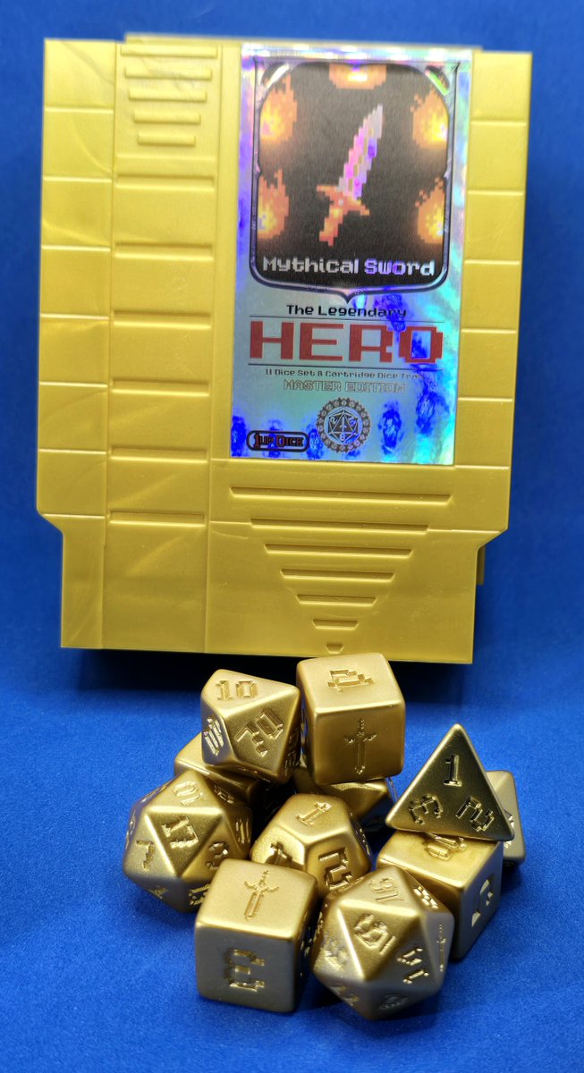 AislynMcgregor's tweet image. "It's dangerous to go alone! Take this."
The "Mythical Sword" 1UP-Dice set from @Infinite_Black1
#dice #DiceNightSpotlight