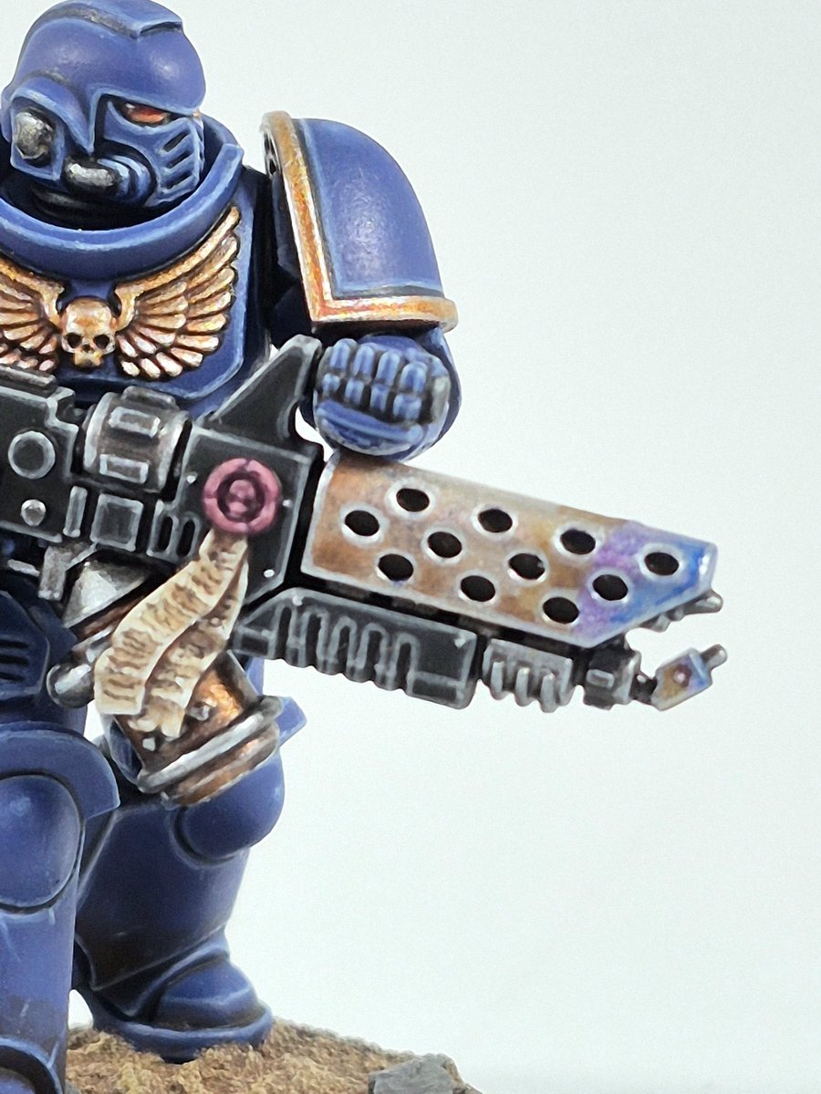 More progress on the marines. Decided to freehand another skull in a purity seal (I think this one is better than the last one). Also started the transfers. Only a few bits left now! #paintingwarhammer #WarhammerCommunity #Warhammer40k #40k #ultramarines #wipwednesday