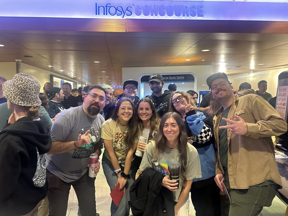 francakes 🦥🥞⚡️ tweet media