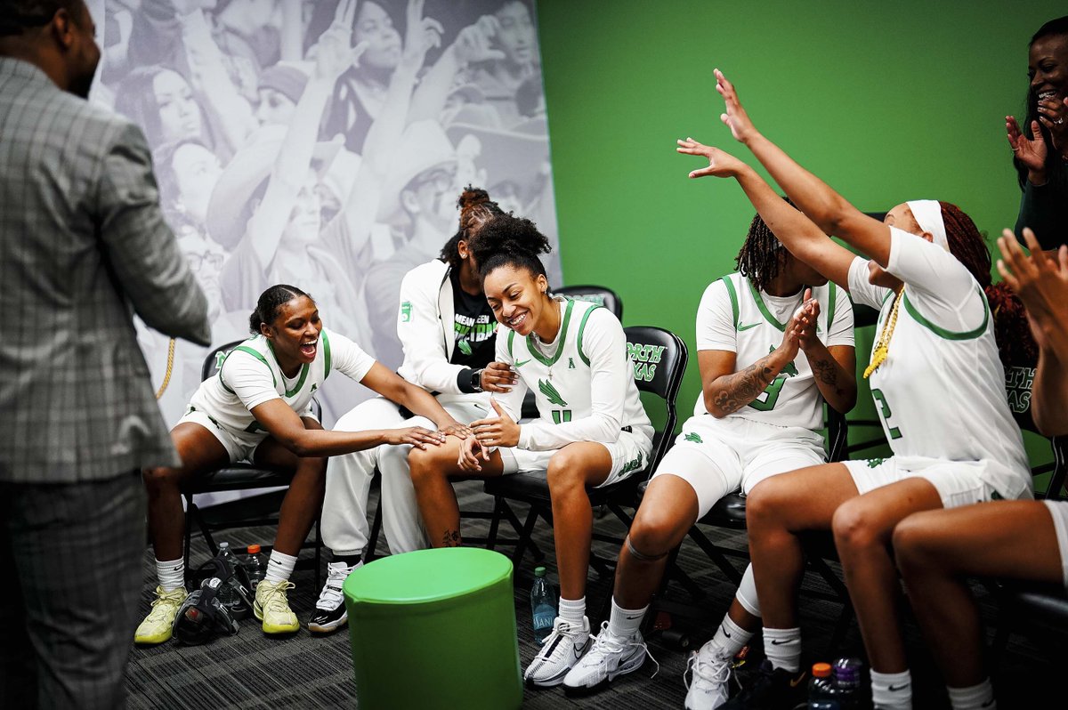 MeanGreenWBB's tweet photo. Give some love to our Top Dawg 😤

#GMG🦅 I #PremiumGasOnly⛽️ https://t.co/i3xxKuWWlf