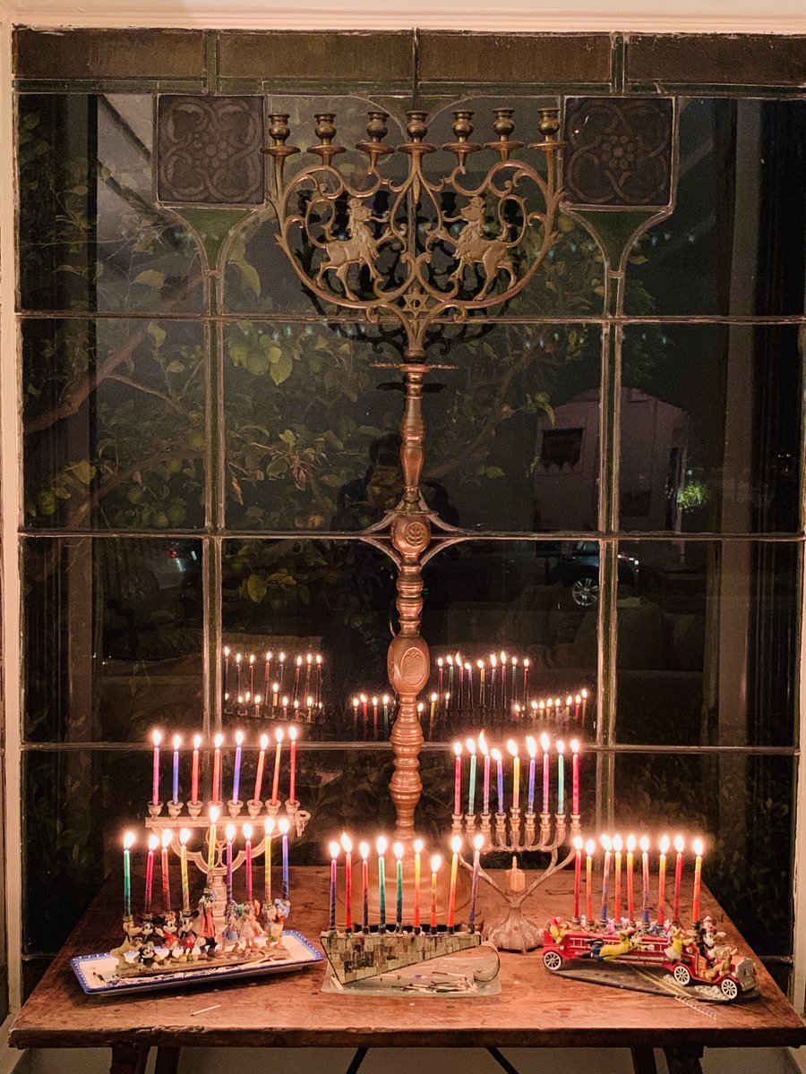 BradArtson's tweet image. 8th Night of Hanukkah: all the lights ablaze with the fullness of hope, of joy, a confidence that we will beat back the night. The task is not over, friends. But it is well begun. #happyhanukah #happychanukah