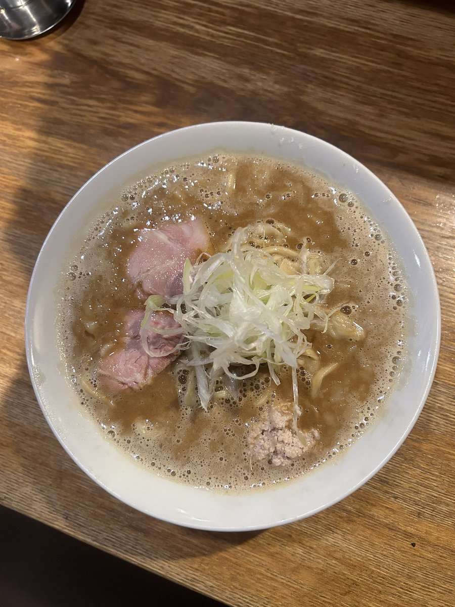 神保町 可以です。

本日からお正月限定の「復刻味噌ラーメン」やります。いつものやつです。
よろしくお願いします。