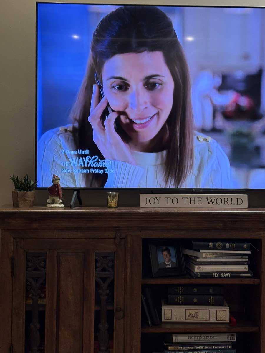 annie_fick's tweet photo. MEADOW SOPRANO TOO HAS BEEN SEDUCED BY HER HOMETOWN LUMBERJACK https://t.co/8XG6bewopD