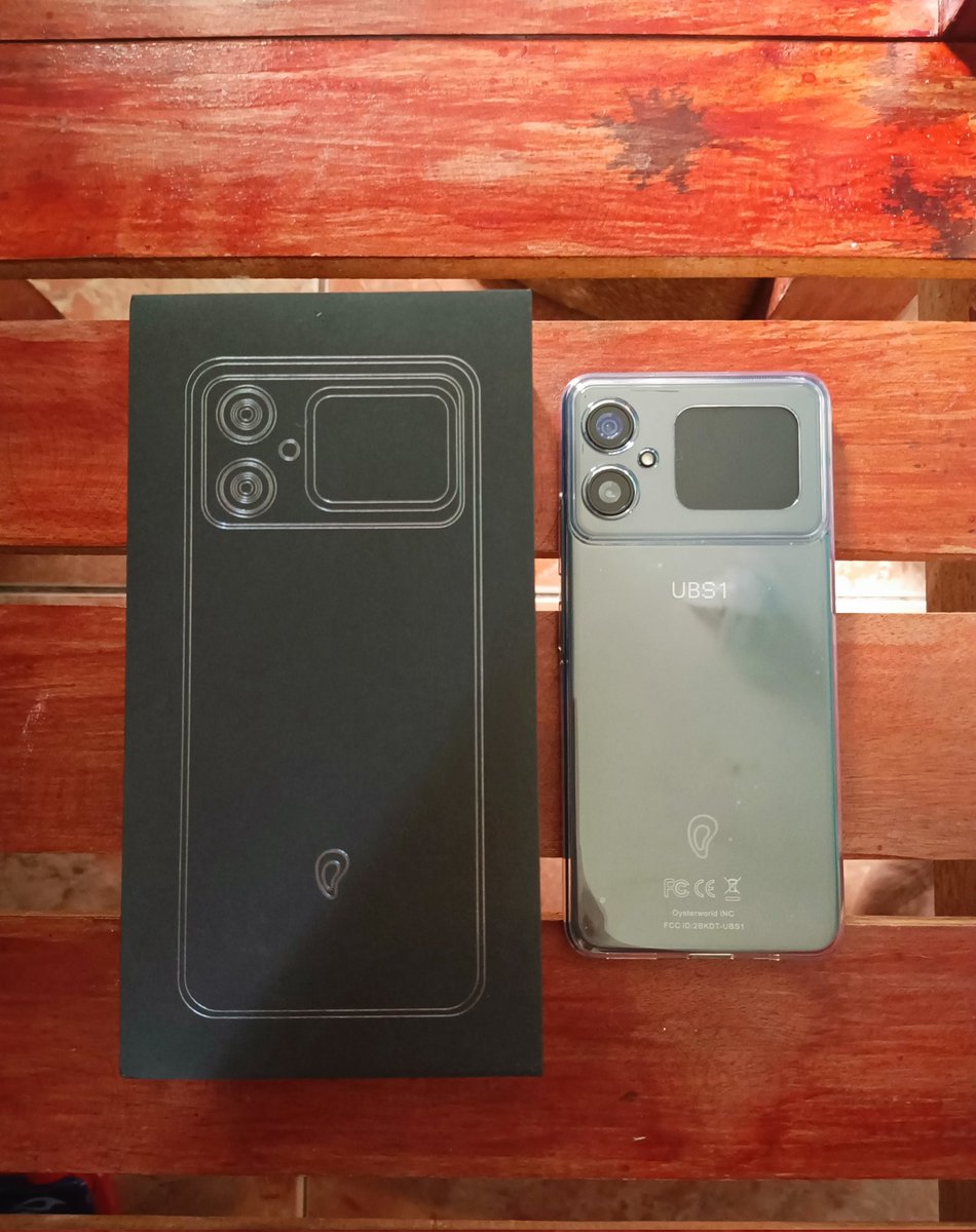 ROBOTIC88 (@charlieopiana) on Twitter photo Got my UBS1 Phone delivered today🤩
Thank you <a href="/oysterecosystem/">Oyster Labs: Universal Basic Smartphone</a> New Year New Web3 Phone🚀🤖 Got my UBS1 Phone delivered today🤩
Thank you <a href="/oysterecosystem/">Oyster Labs: Universal Basic Smartphone</a> New Year New Web3 Phone🚀🤖