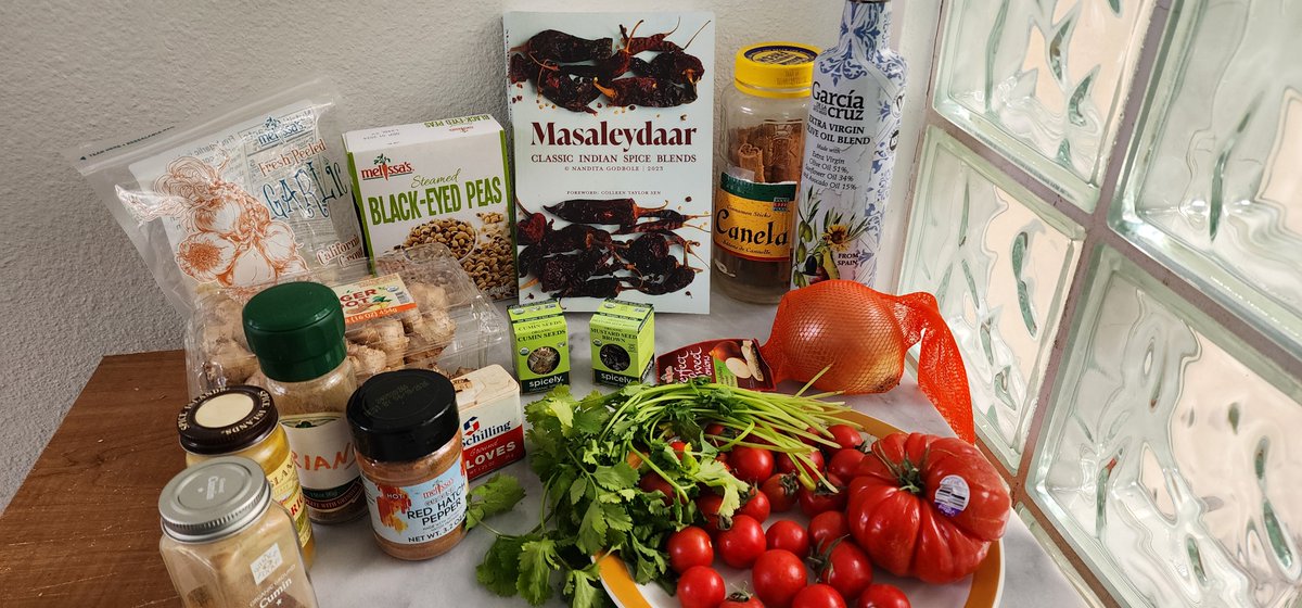 Faye Levy (@foodfaye) on Twitter photo Eating black eyed peas to wish us all the best of luck in 2025!
Used a wonderful recipe from Masaleydaar: Classic Indian Spice Blends by Nandita Godbole of
<a href="/CurryCravings/">Curry Cravings #aaja International Cookbook Author</a>
with fresh tomato sauce. a blend of roasted spices, & ginger-garlic paste.
<a href="/MelissasProduce/">Melissa's Produce</a>
#blackeyedpeas Eating black eyed peas to wish us all the best of luck in 2025!
Used a wonderful recipe from Masaleydaar: Classic Indian Spice Blends by Nandita Godbole of
<a href="/CurryCravings/">Curry Cravings #aaja International Cookbook Author</a>
with fresh tomato sauce. a blend of roasted spices, & ginger-garlic paste.
<a href="/MelissasProduce/">Melissa's Produce</a>
#blackeyedpeas