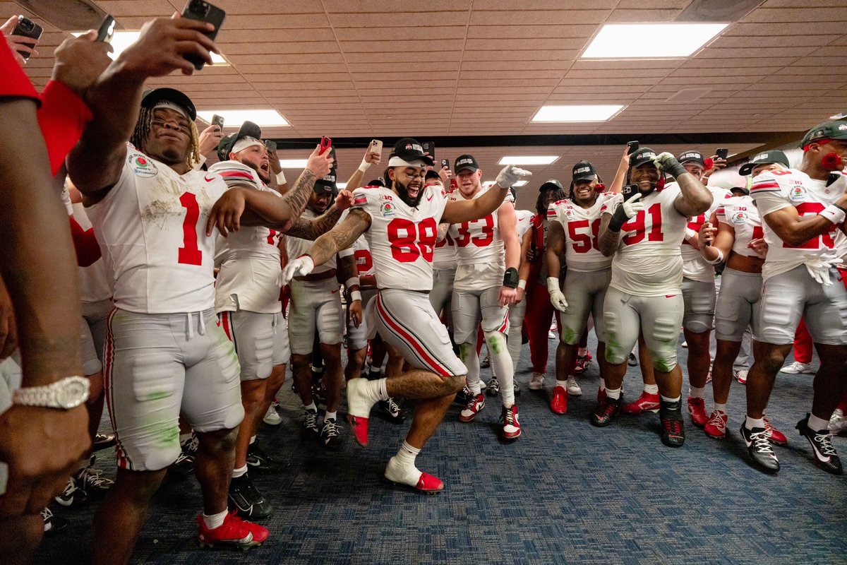 OhioStateFB's tweet image. HOW BOUT THEM BUCKEYES🤠