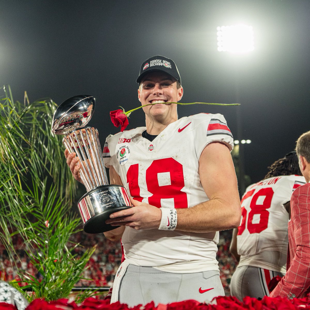 OhioStateFB's tweet image. HOW BOUT THEM BUCKEYES🤠