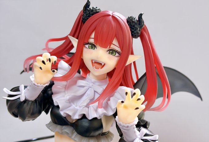 タイトーは元々レベルの高いプライズフィギュアを作ってたけど先月末に出たこれはサイズも高級品と同じ1/6で出したもんだからいよいよそれらと並べられるレベルになっちゃった。
※もちろん塗装や表面処理は大きな壁がある 