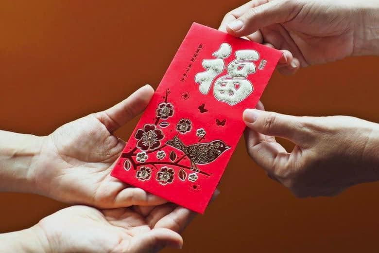 Mở bát đầu năm được Dượng Lì xì. Con số thật ý nghĩa. Hy vọng 1 năm nhiều may mắn sẽ đến ♥️♥️
<a href="/Tony_Buoi_Sang/">Tony Buổi Sáng</a>