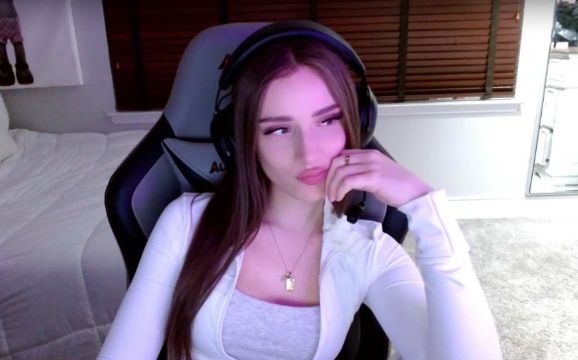 c.lina♡ Lina's Twin (@itsabgxlina) / Posts / X