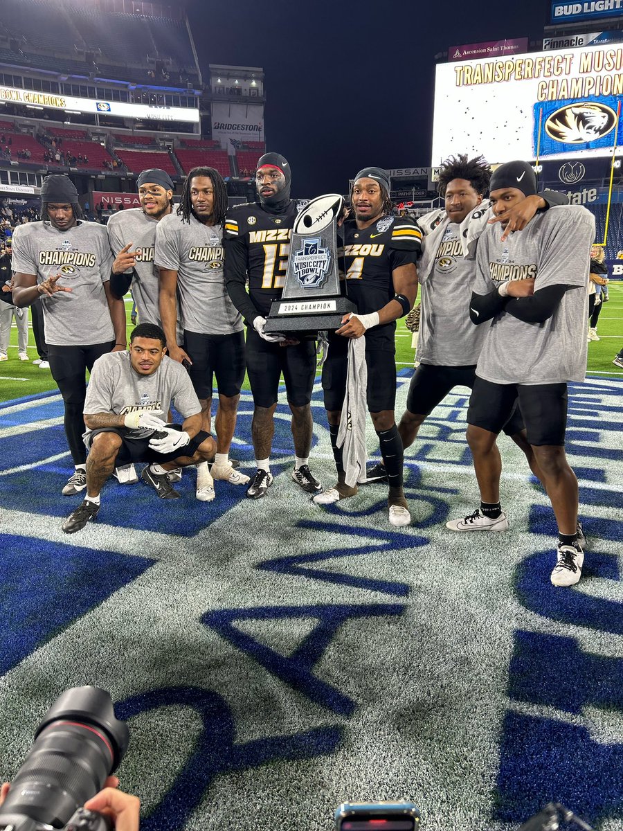 Calebflagg_'s tweet image. Miz