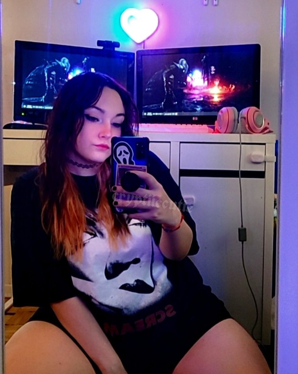 CryptiicCutie's tweet image. β‘ new year, new pinned β‘
haaii, I'm ur local spooky b*tch aka cryptiiccutie, but you can call me mae!
I play a lot of bg3 & love all things spooky & horror. I'm also a fan of the bleghs & arfs, and sometimes I stream on twitch!